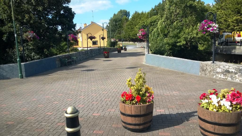 Doonard Manor B&B Craughwell Экстерьер фото